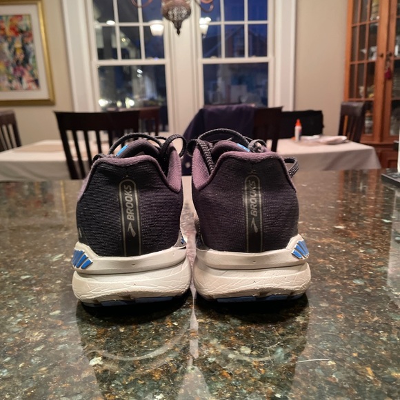 Brooks Running Trainers, men’s size 8.5 - Picture 5 of 6